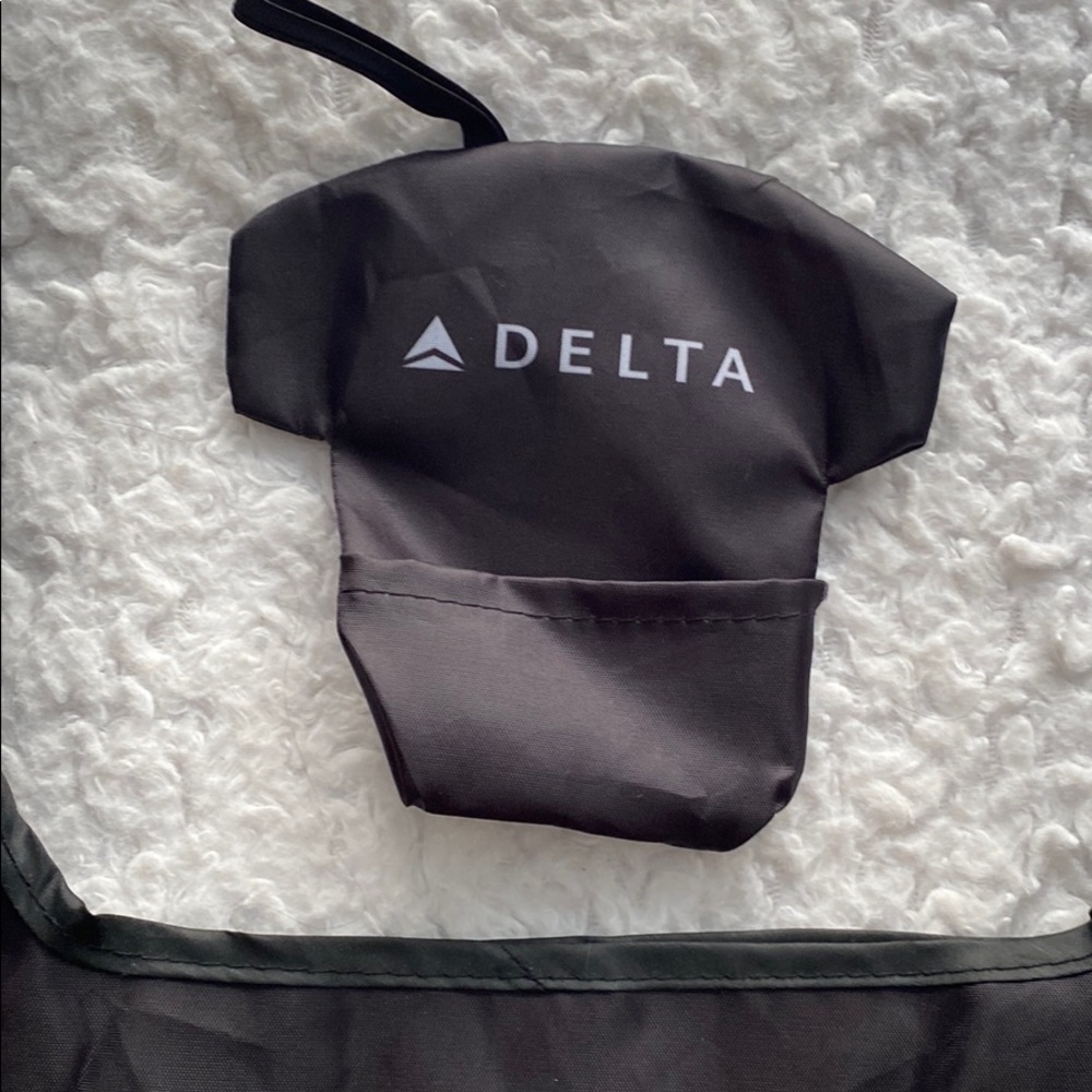 Knicks Bag - Picture 3 of 3
